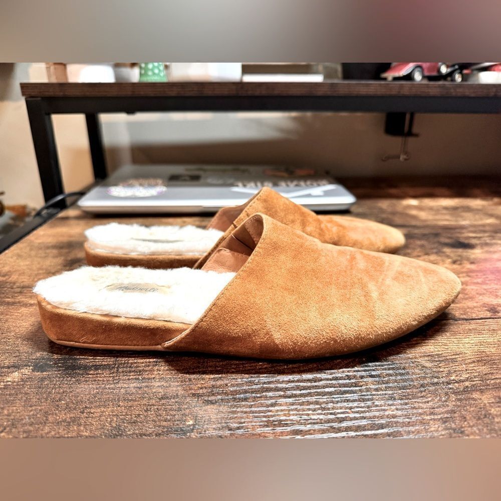 Madewell Sherpa lined slip‎ on size 7
